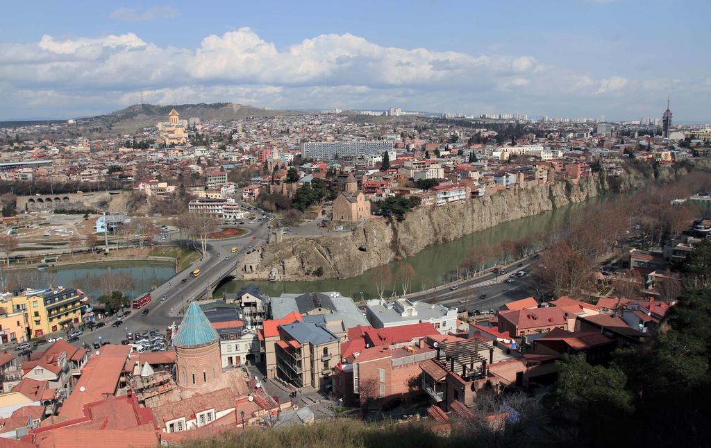 Homestay Nika Tbilisi Bagian luar foto